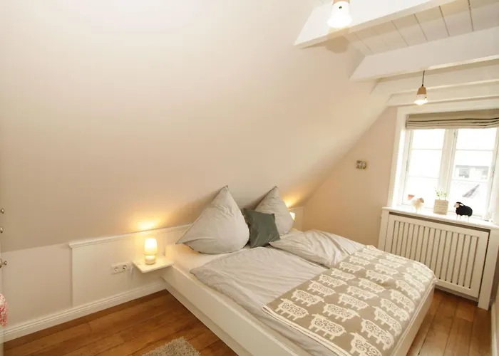 Hues Tinchen Nieblum